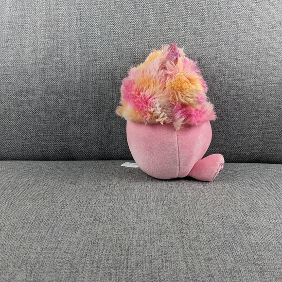 Squishmallows Caparinne the Valentine Yeti Bigfoot 5" - Picture 2 of 4